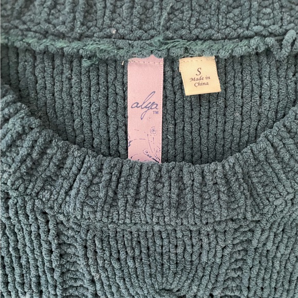 Women's Sweater Bundle - Size Small - Picture 5 of 11